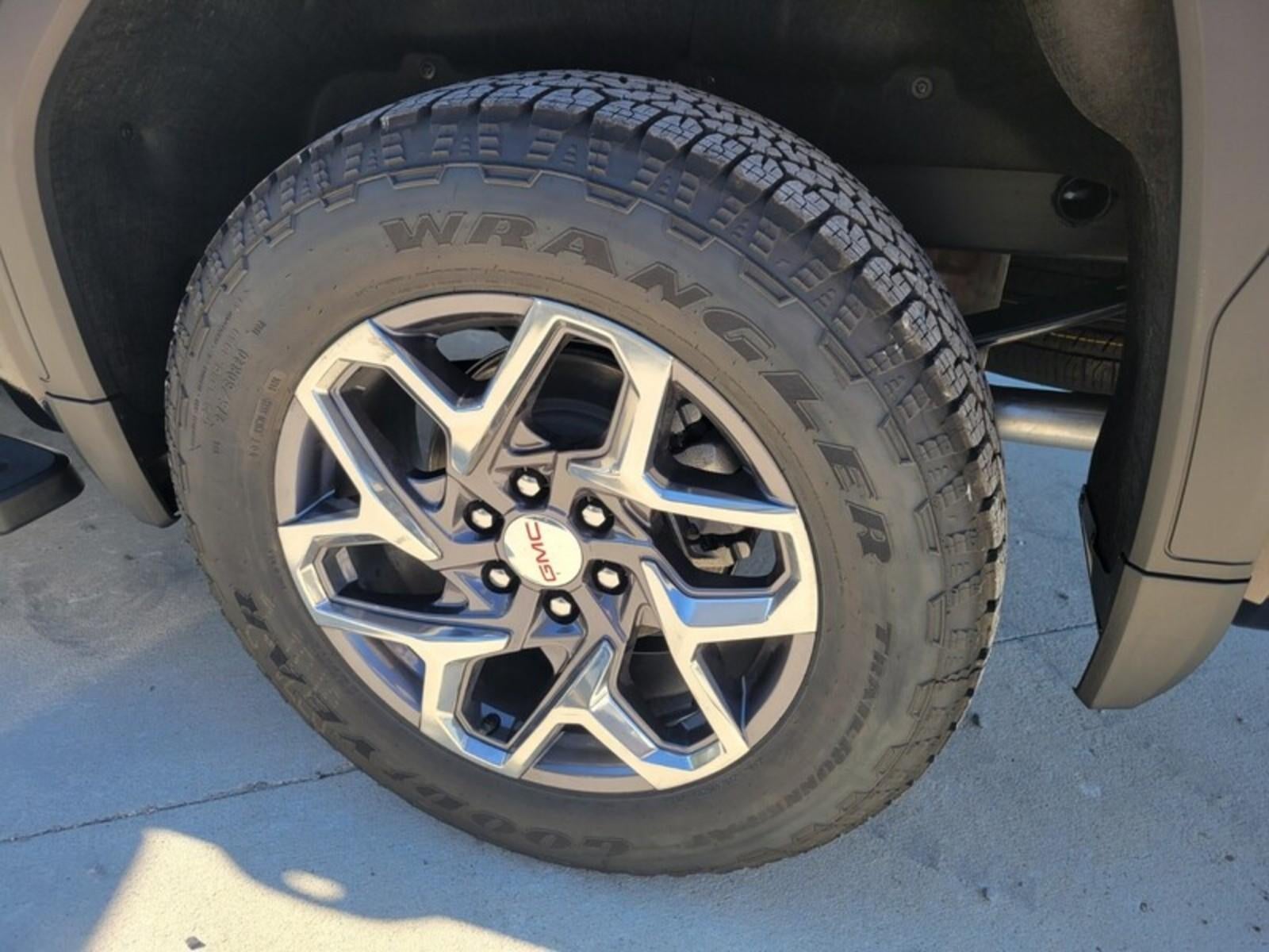 2026 GMC Sierra 1500 Crew Cab Short Box 4-Wheel Drive SLT