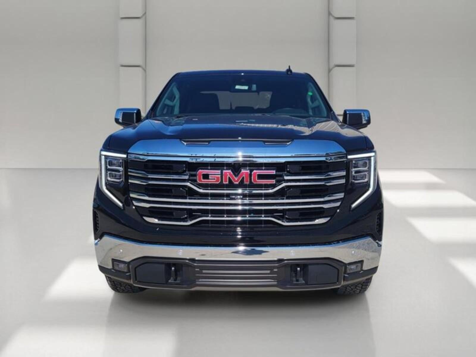 2026 GMC Sierra 1500 Crew Cab Short Box 4-Wheel Drive SLT