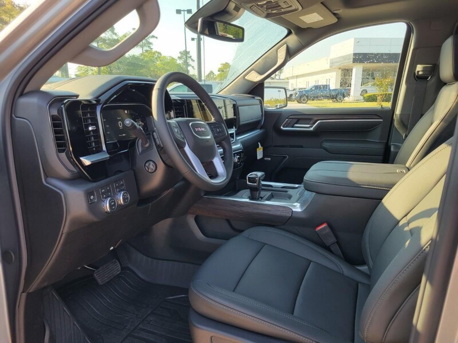 2026 GMC Sierra 1500 Crew Cab Short Box 4-Wheel Drive SLT