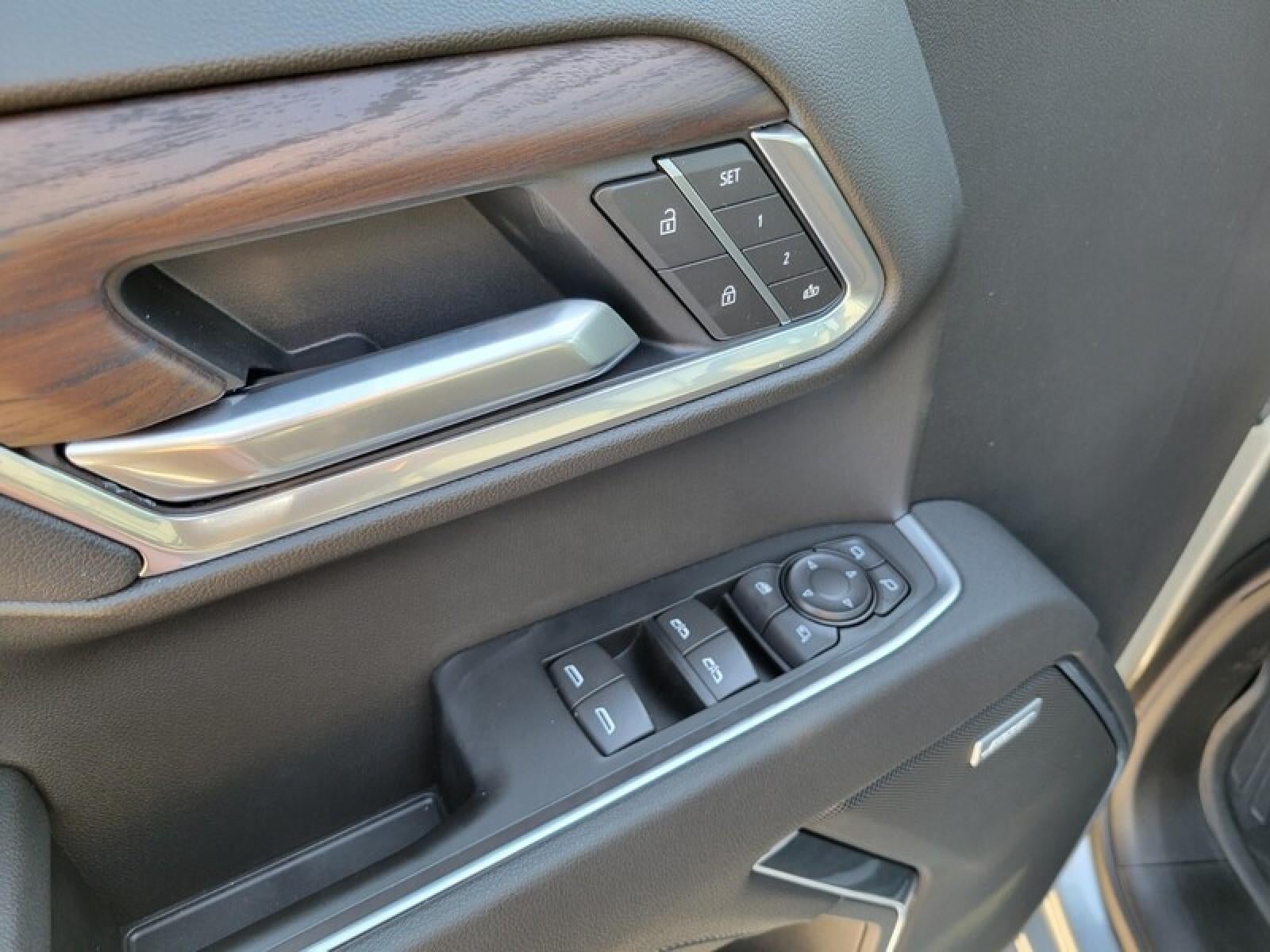 2026 GMC Sierra 1500 Crew Cab Short Box 4-Wheel Drive SLT