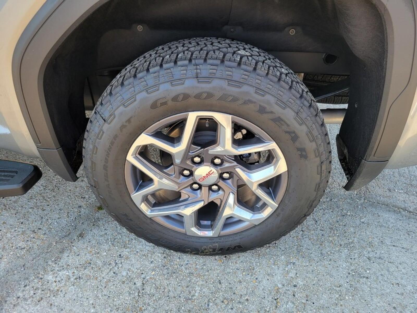 2026 GMC Sierra 1500 Crew Cab Short Box 4-Wheel Drive SLT