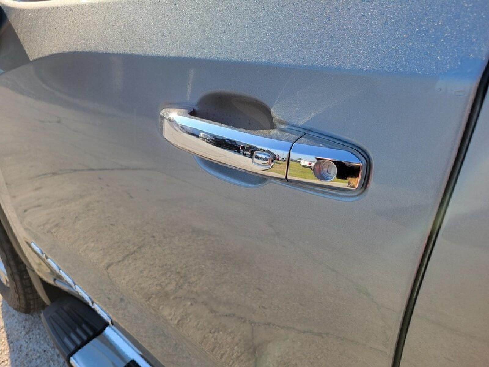 2026 GMC Sierra 1500 Crew Cab Short Box 4-Wheel Drive SLT