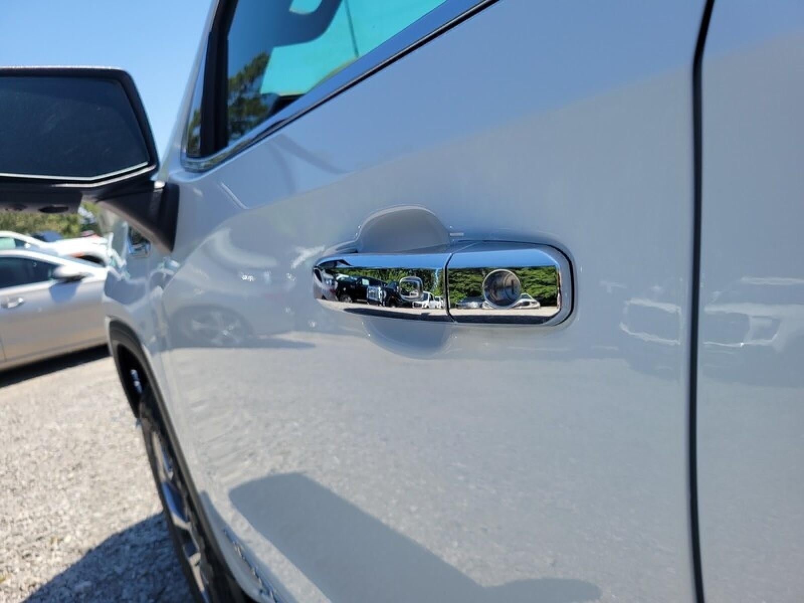 2026 GMC Sierra 1500 Crew Cab Short Box 4-Wheel Drive SLT