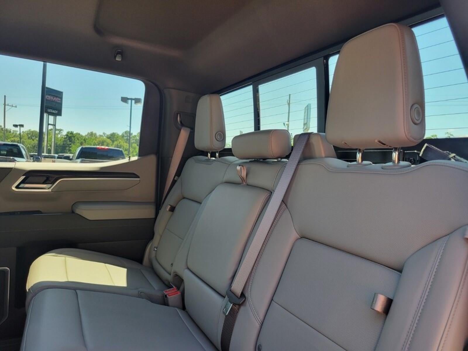 2026 GMC Sierra 1500 Crew Cab Short Box 4-Wheel Drive SLT