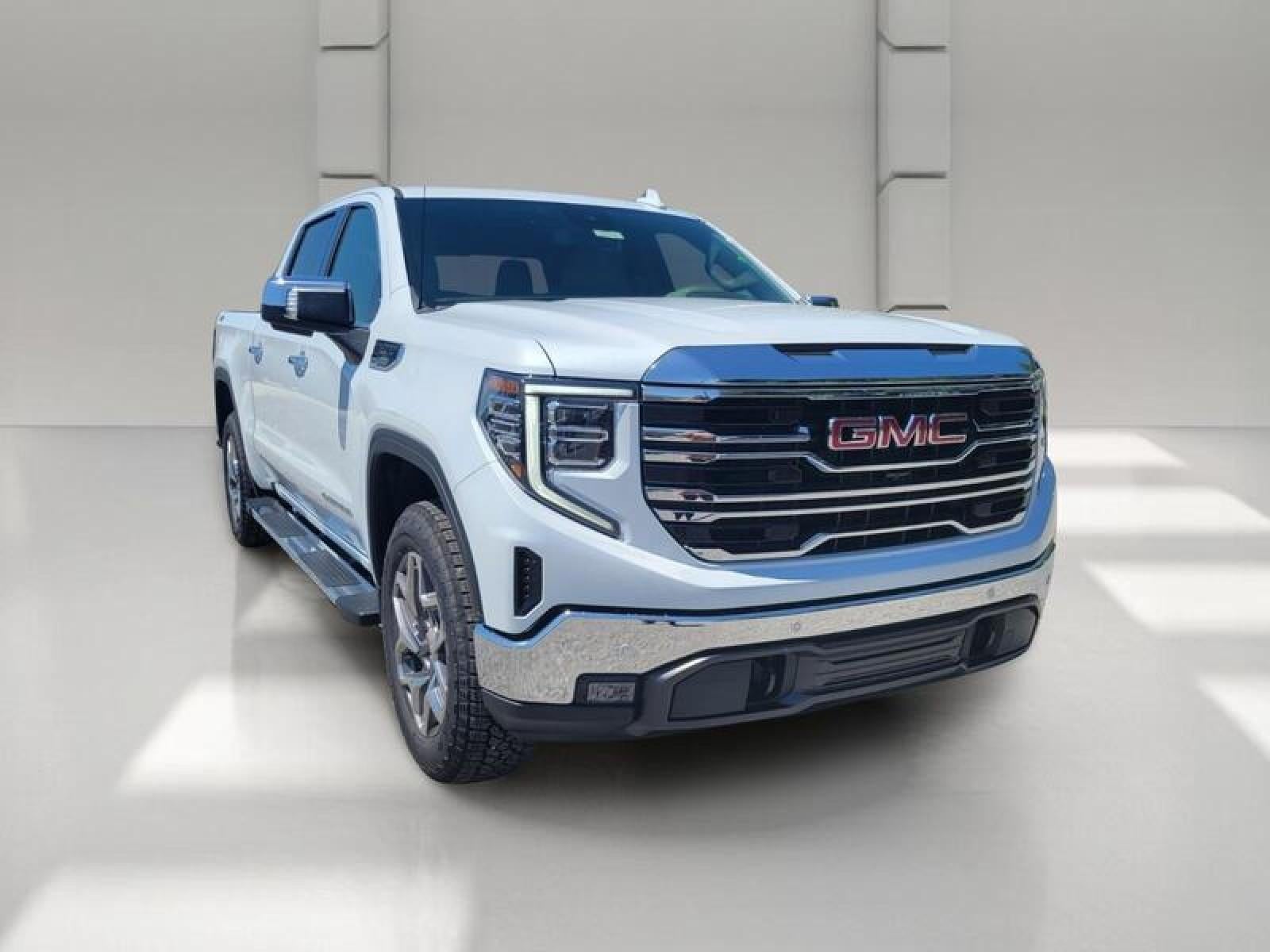 2026 GMC Sierra 1500 Crew Cab Short Box 4-Wheel Drive SLT