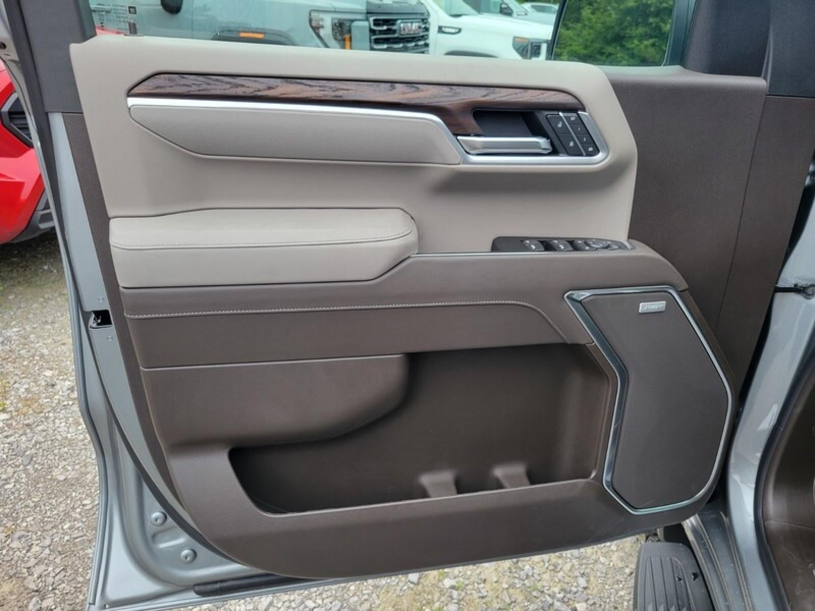 2026 GMC Sierra 1500 Crew Cab Short Box 4-Wheel Drive SLT