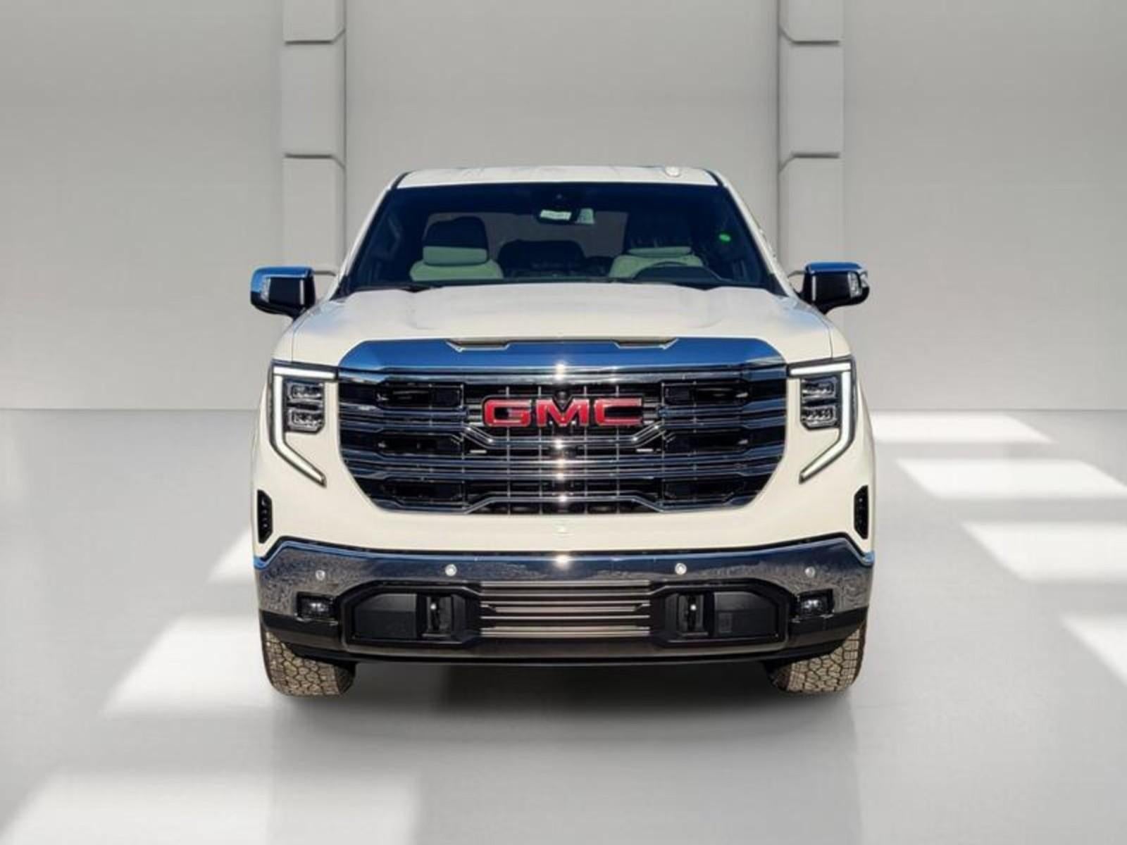 2026 GMC Sierra 1500 Crew Cab Short Box 4-Wheel Drive SLT