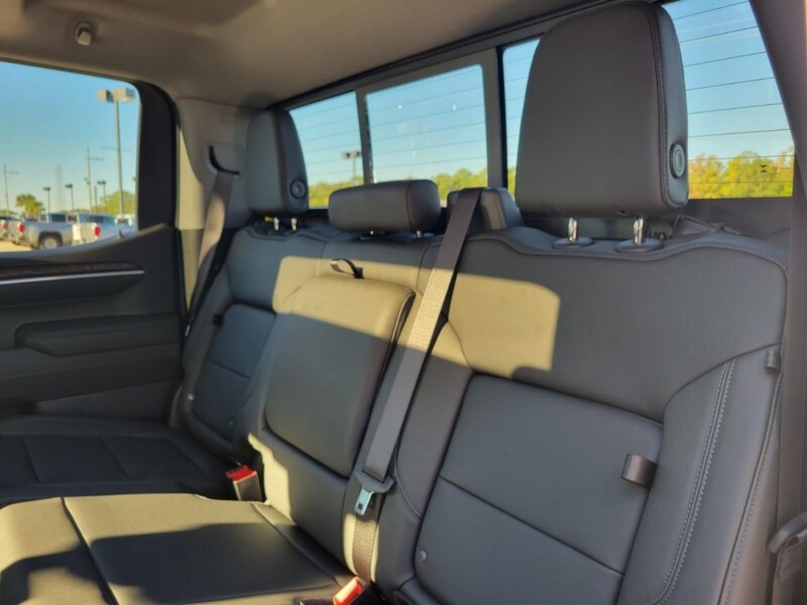 2026 GMC Sierra 1500 Crew Cab Short Box 4-Wheel Drive SLT