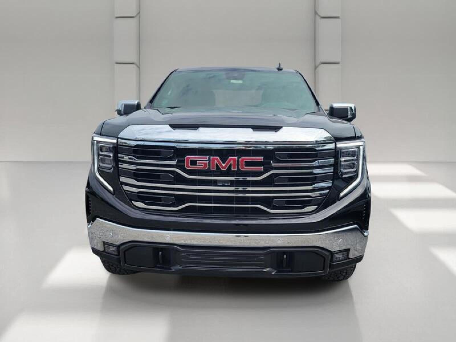 2026 GMC Sierra 1500 Crew Cab Short Box 4-Wheel Drive SLT