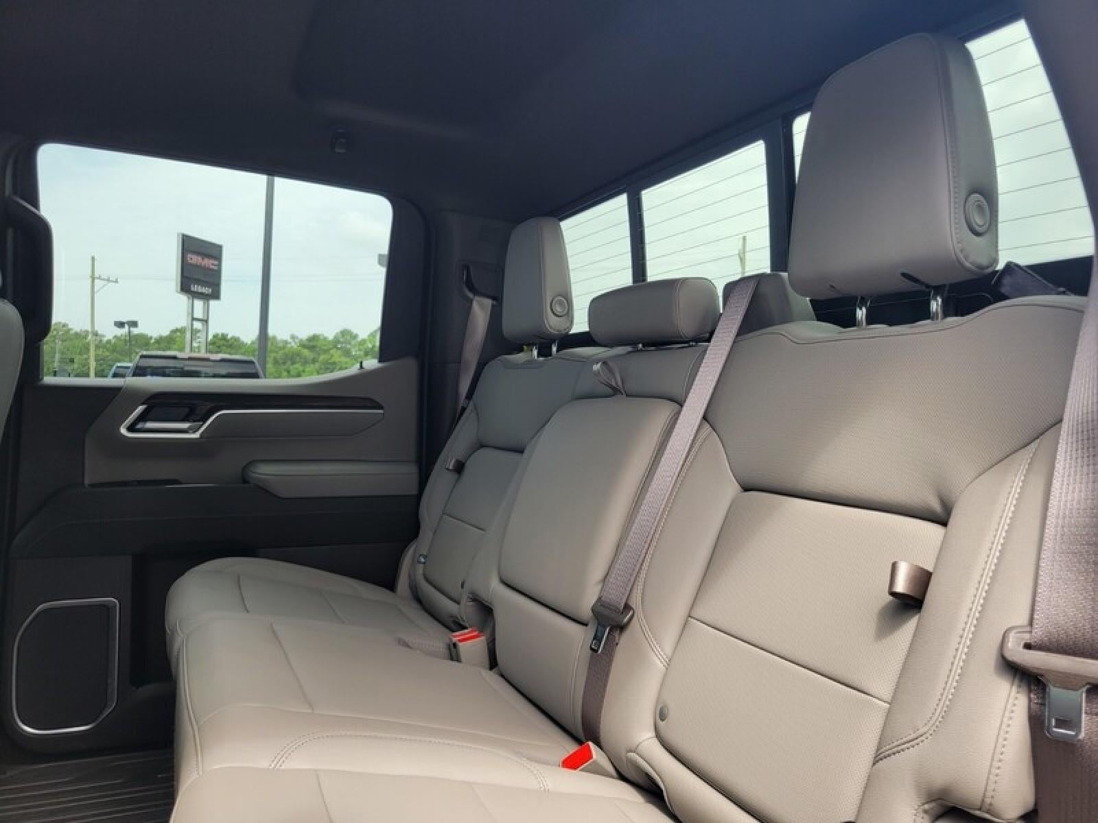 2026 GMC Sierra 1500 Crew Cab Short Box 4-Wheel Drive SLT