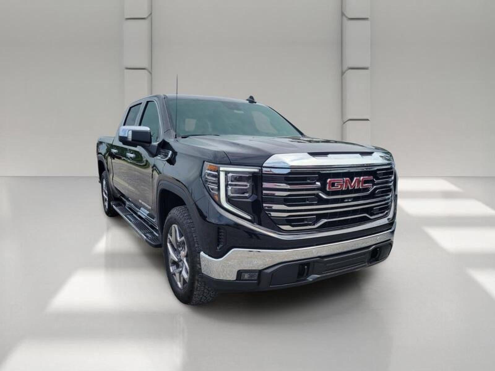 2026 GMC Sierra 1500 Crew Cab Short Box 4-Wheel Drive SLT