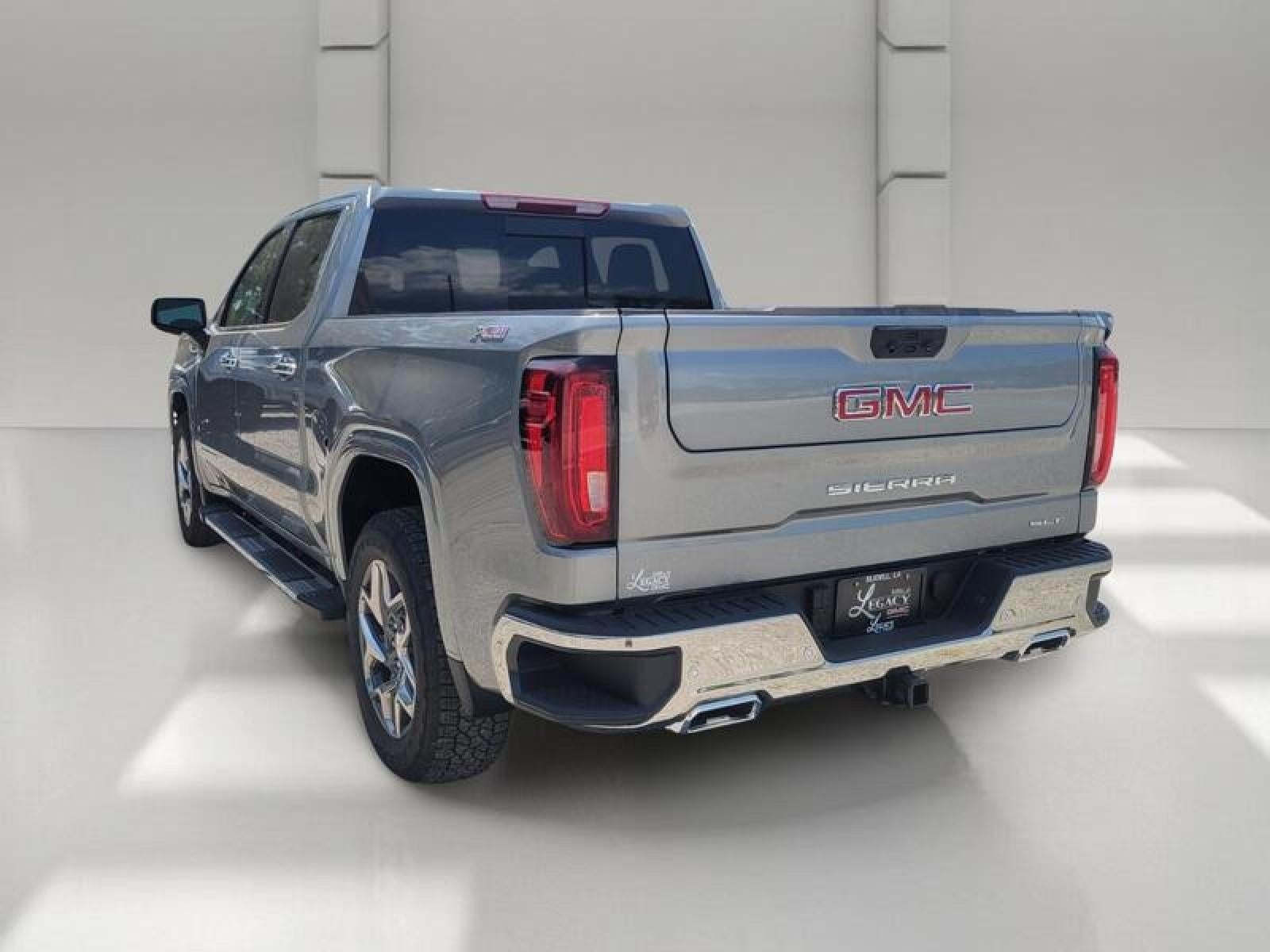 2026 GMC Sierra 1500 Crew Cab Short Box 4-Wheel Drive SLT
