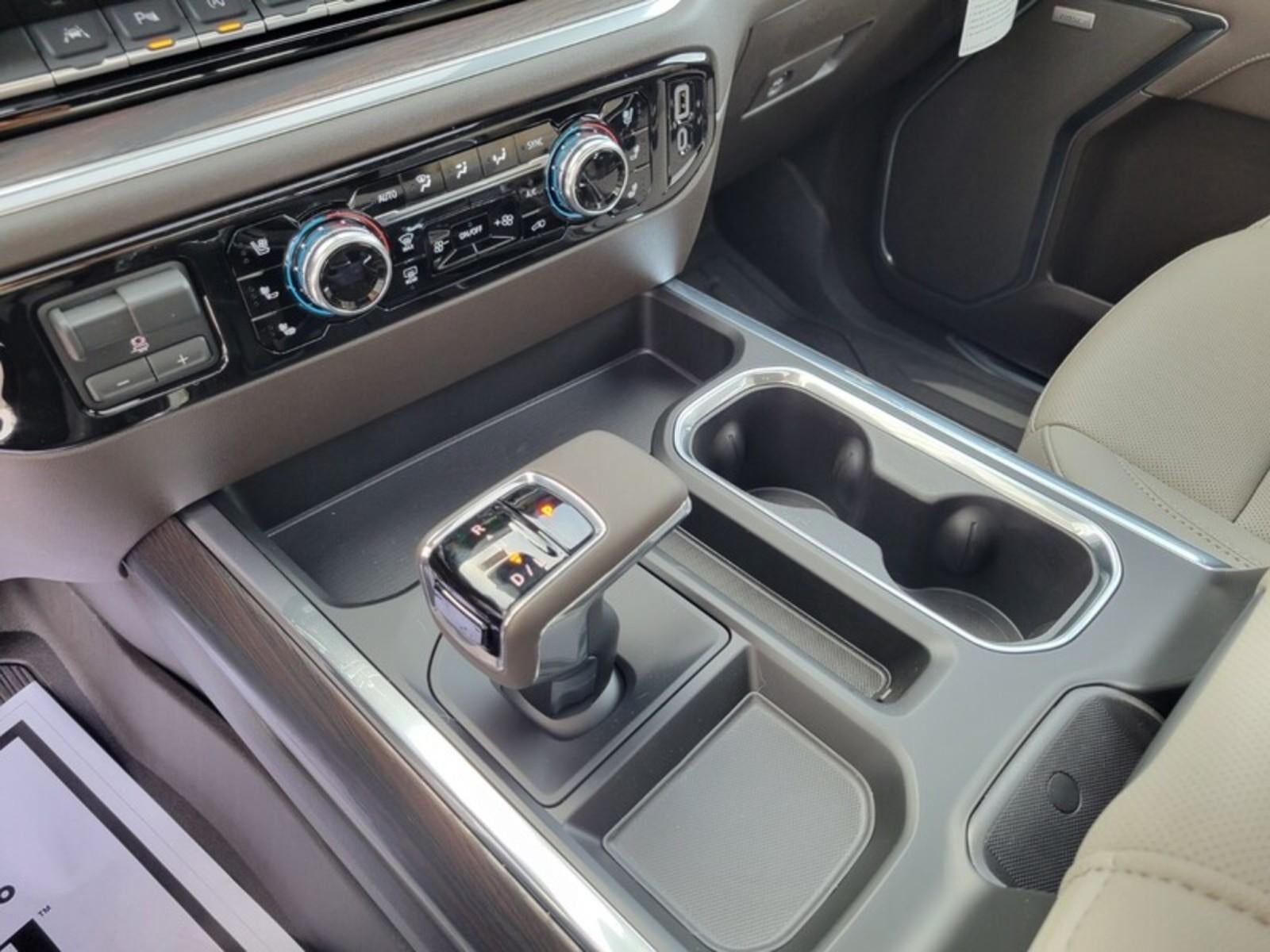 2026 GMC Sierra 1500 Crew Cab Short Box 4-Wheel Drive SLT