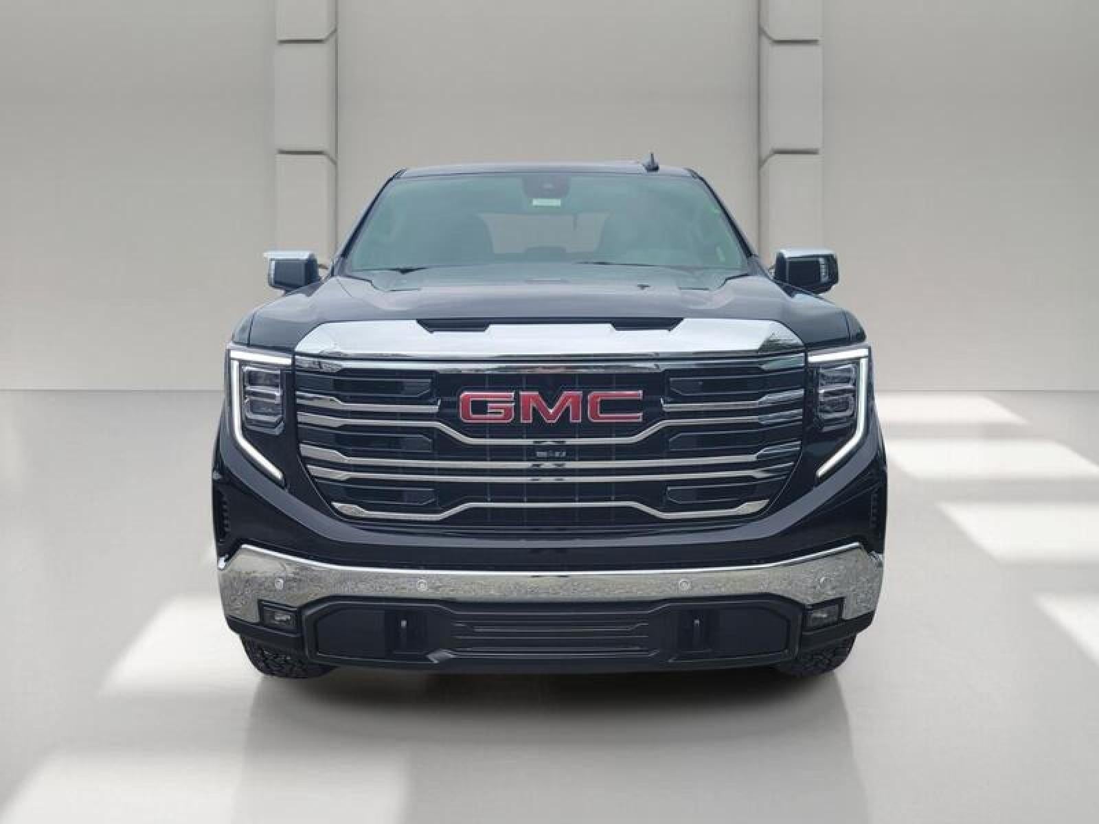 2026 GMC Sierra 1500 Crew Cab Short Box 4-Wheel Drive SLT
