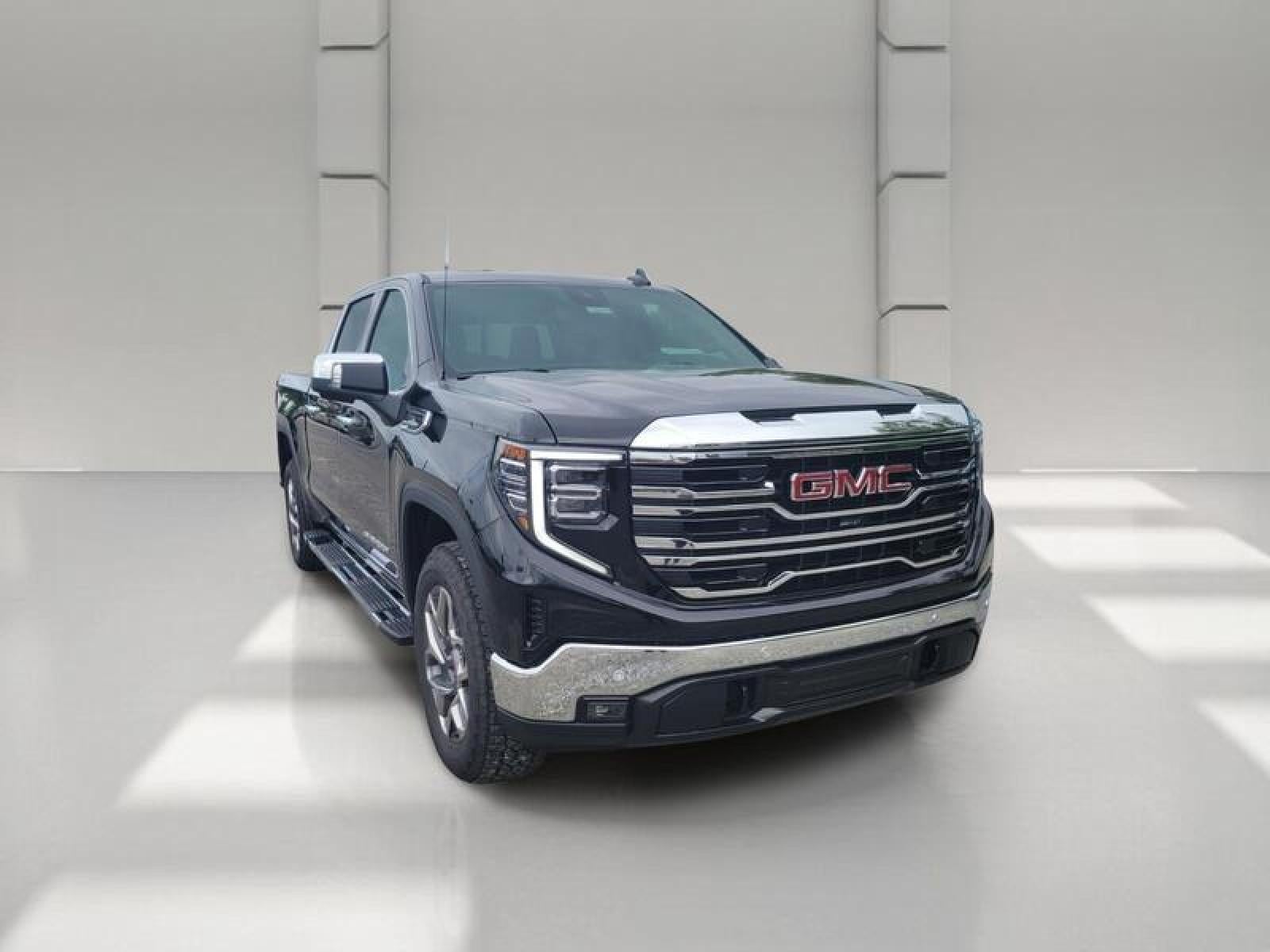 2026 GMC Sierra 1500 Crew Cab Short Box 4-Wheel Drive SLT