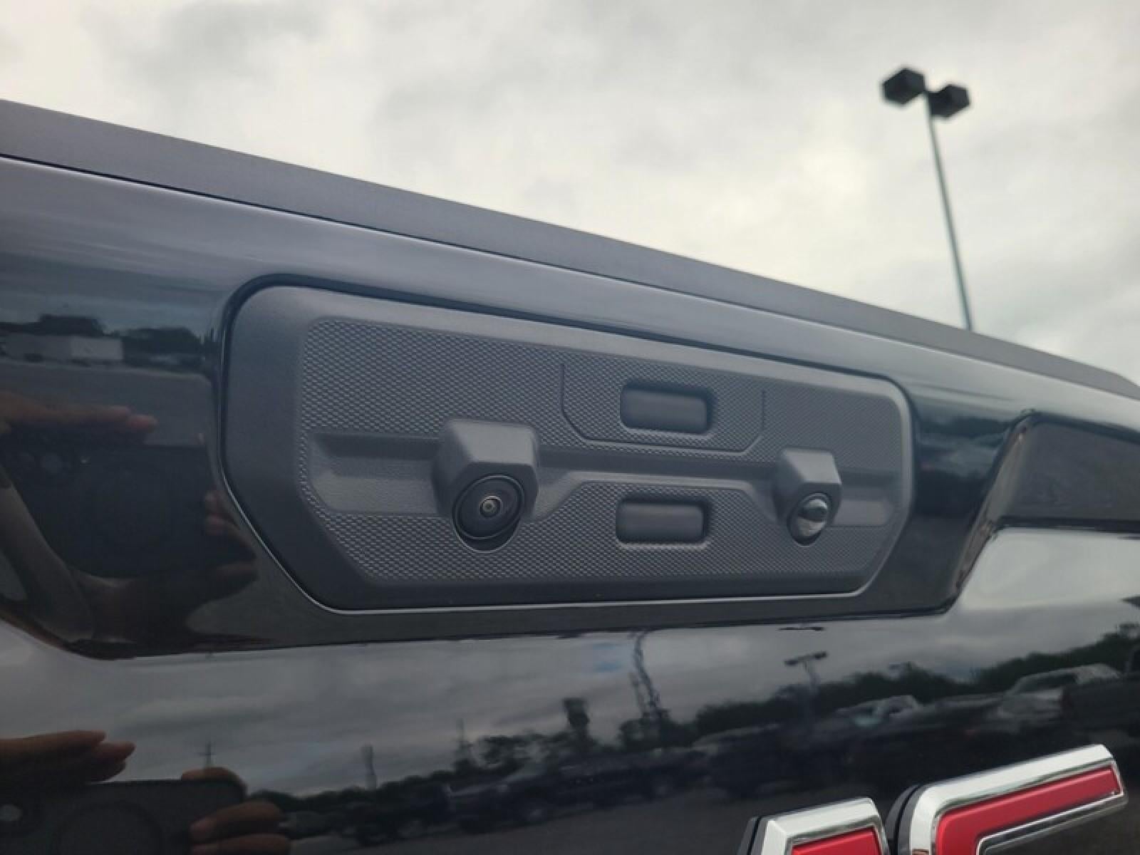 2026 GMC Sierra 1500 Crew Cab Short Box 4-Wheel Drive SLT