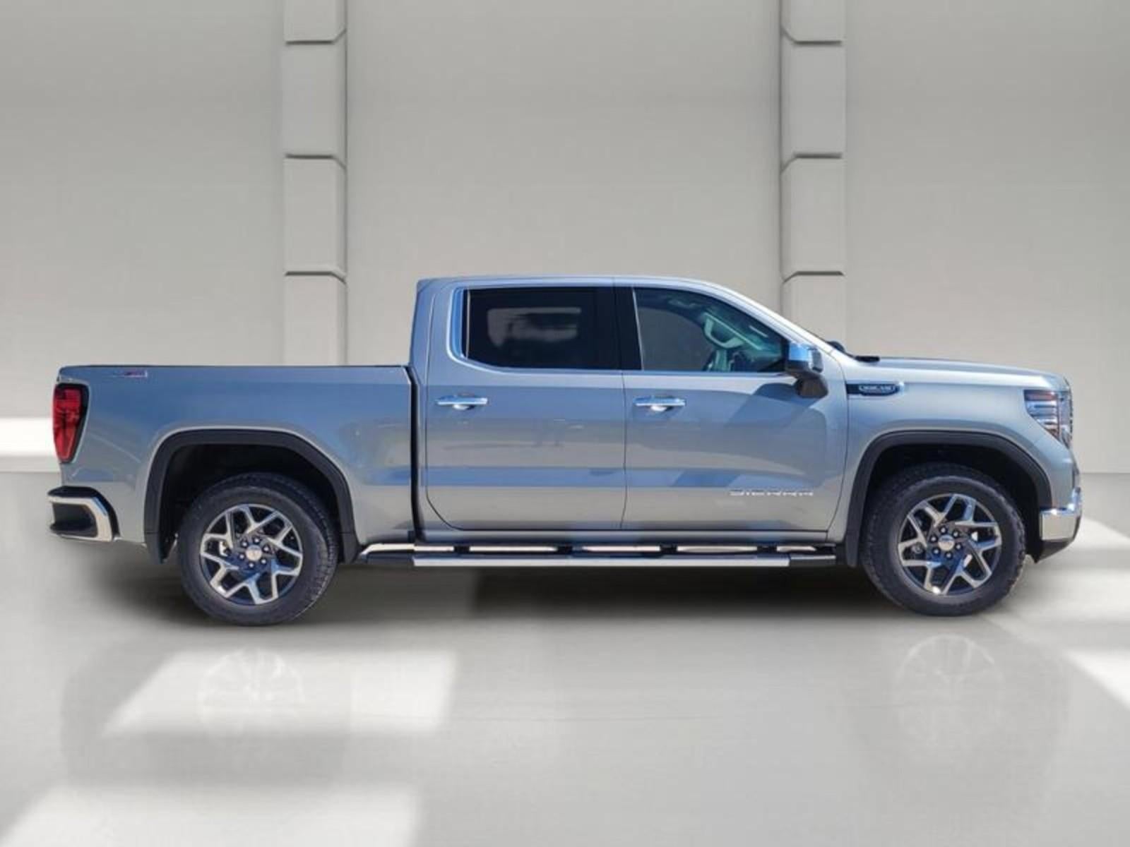 2026 GMC Sierra 1500 Crew Cab Short Box 4-Wheel Drive SLT