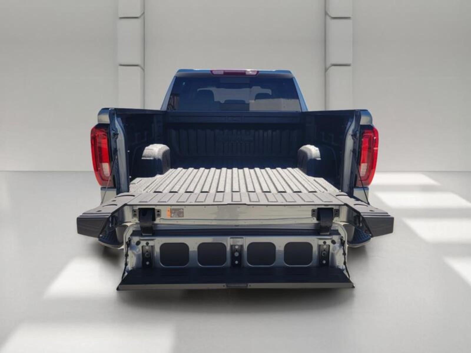 2026 GMC Sierra 1500 Crew Cab Short Box 4-Wheel Drive SLT