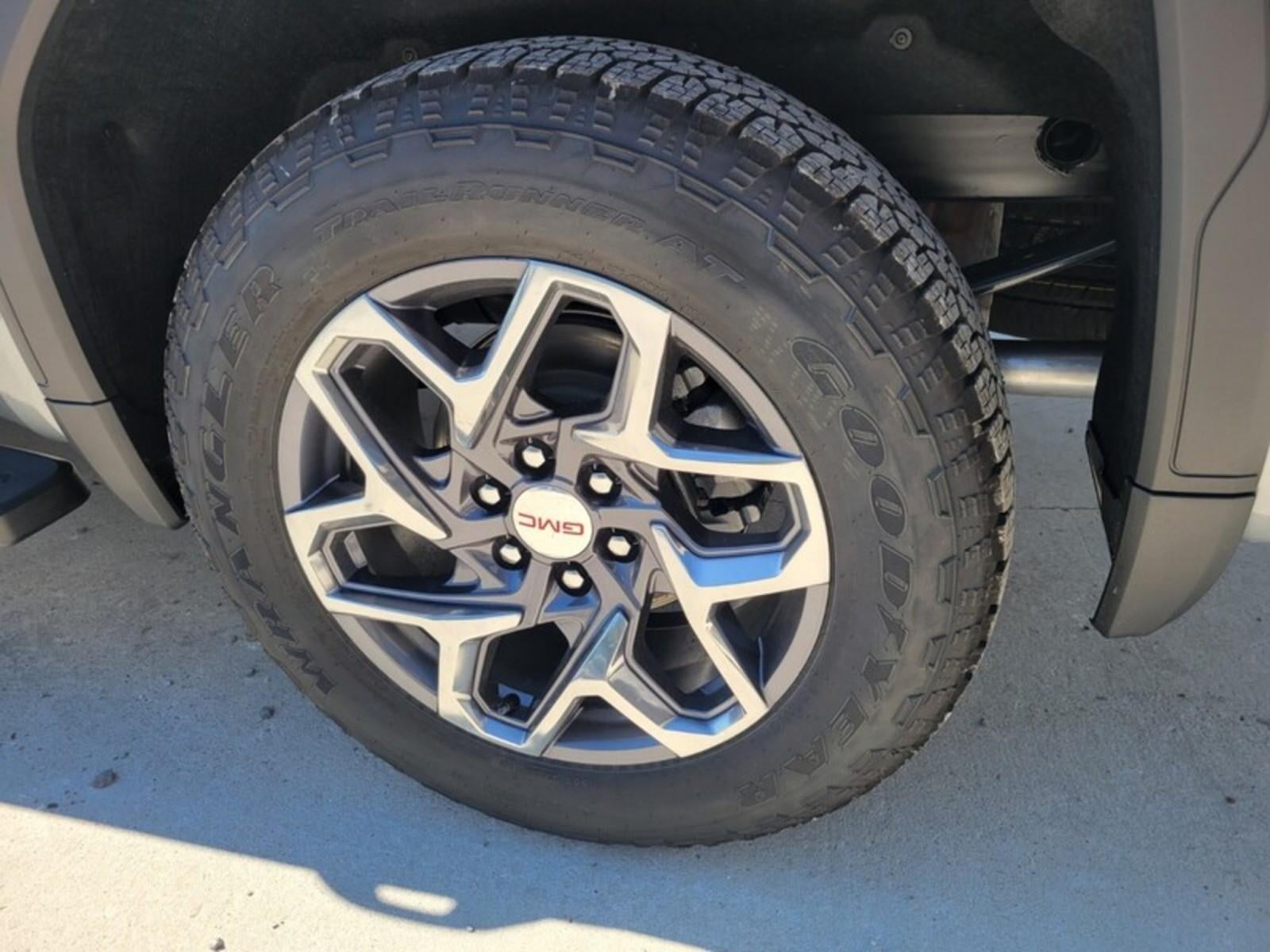 2026 GMC Sierra 1500 Crew Cab Short Box 4-Wheel Drive SLT