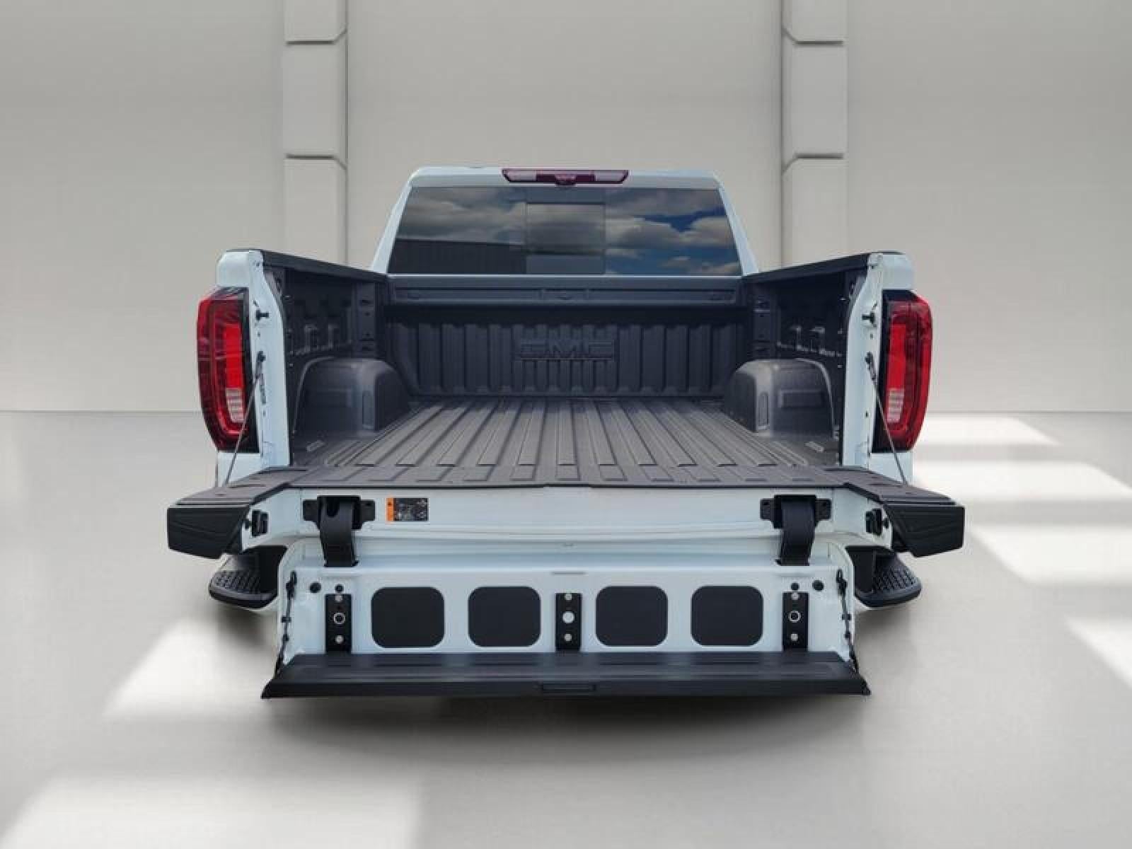 2026 GMC Sierra 1500 Crew Cab Short Box 4-Wheel Drive AT4