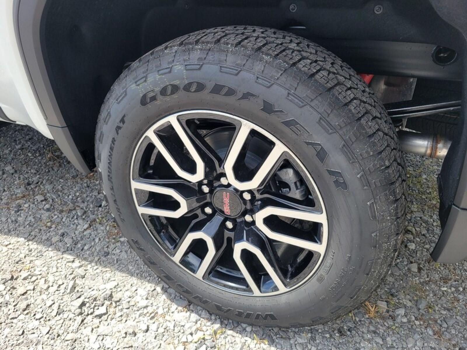 2026 GMC Sierra 1500 Crew Cab Short Box 4-Wheel Drive AT4