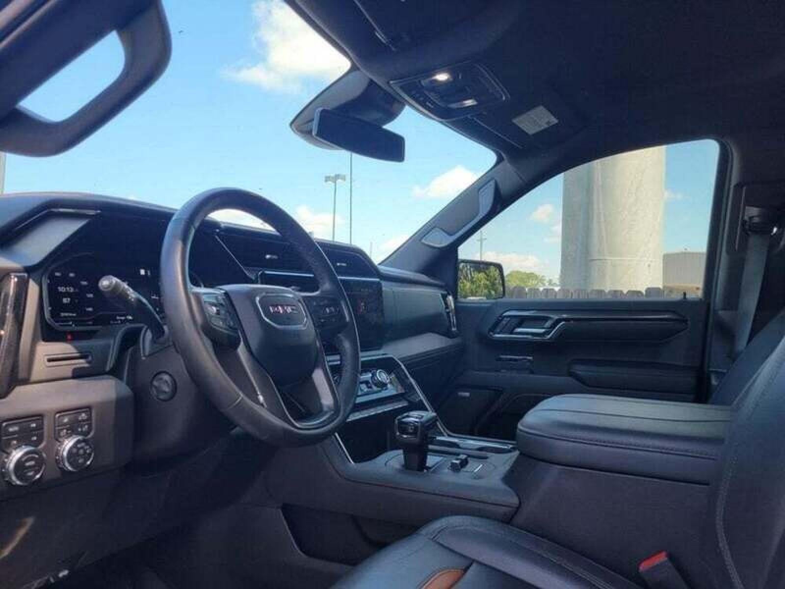 2023 GMC Sierra 1500 AT4