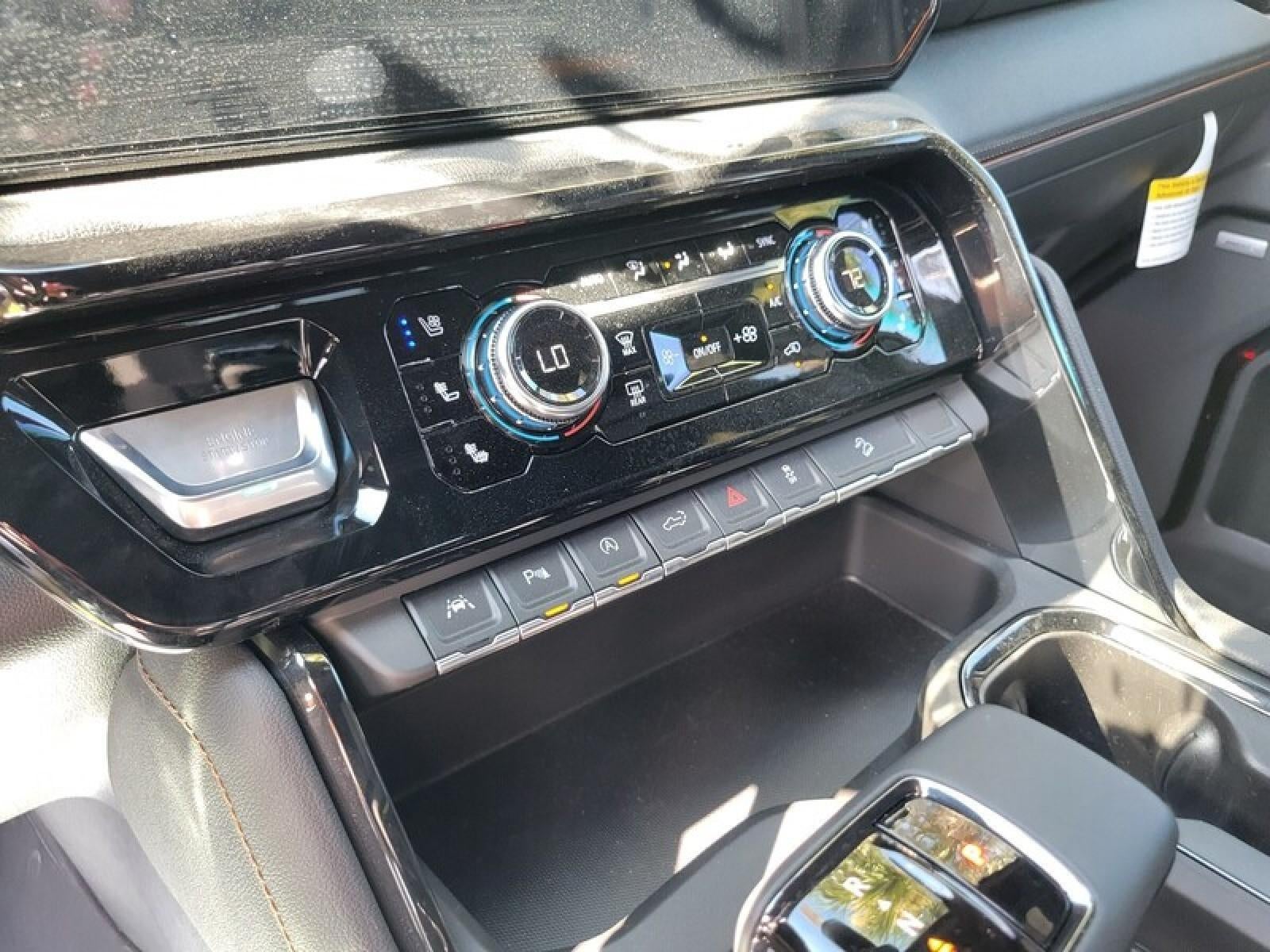 2025 GMC Sierra 1500 Crew Cab Short Box 4-Wheel Drive AT4