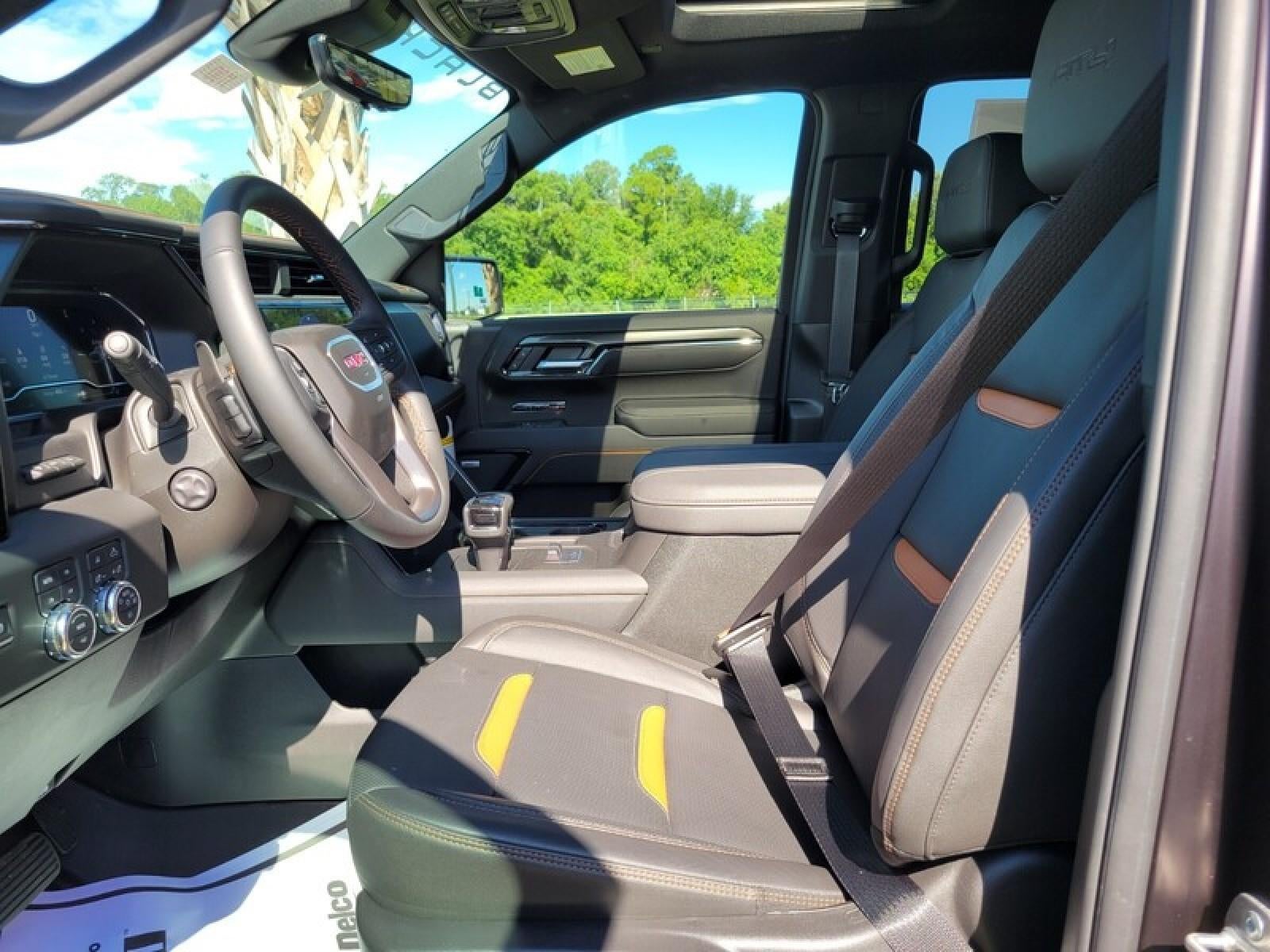 2025 GMC Sierra 1500 Crew Cab Short Box 4-Wheel Drive AT4