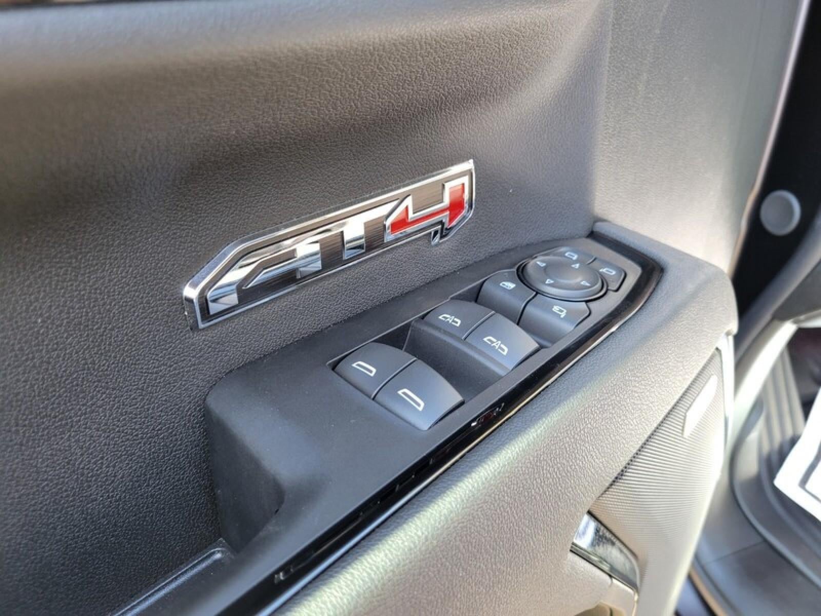 2025 GMC Sierra 1500 Crew Cab Short Box 4-Wheel Drive AT4