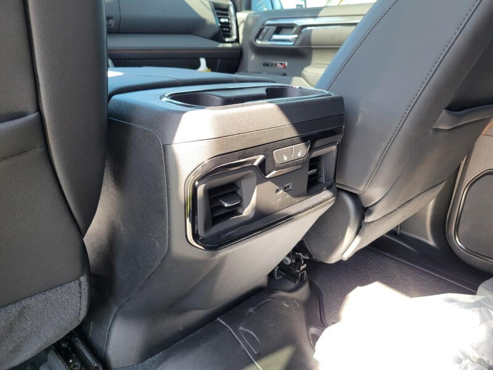 2025 GMC Sierra 1500 Crew Cab Short Box 4-Wheel Drive AT4