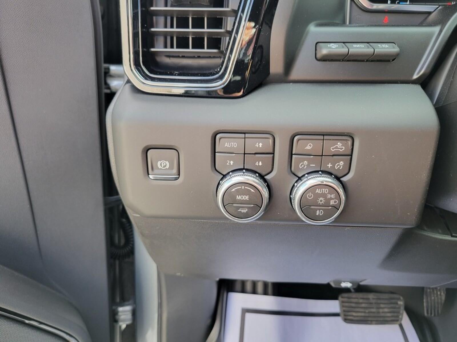 2026 GMC Sierra 1500 Crew Cab Short Box 4-Wheel Drive AT4