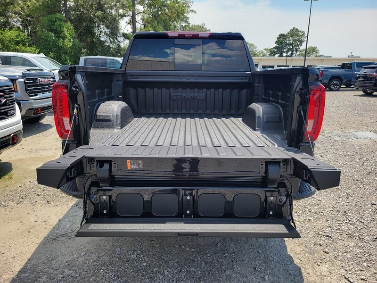 2026 GMC Sierra 1500 Crew Cab Short Box 4-Wheel Drive AT4