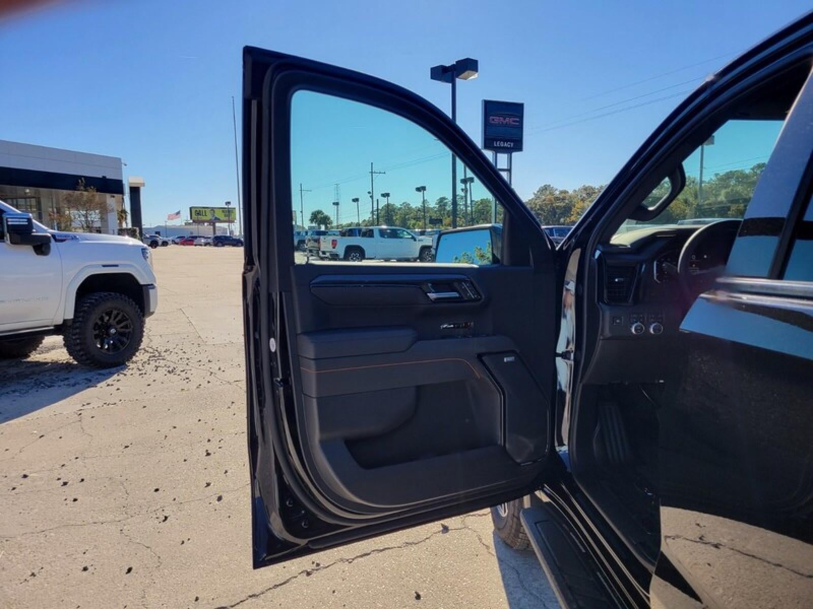 2026 GMC Sierra 1500 Crew Cab Short Box 4-Wheel Drive AT4