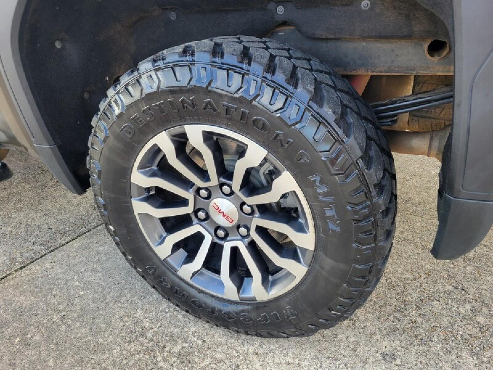 2023 GMC Sierra 1500 AT4
