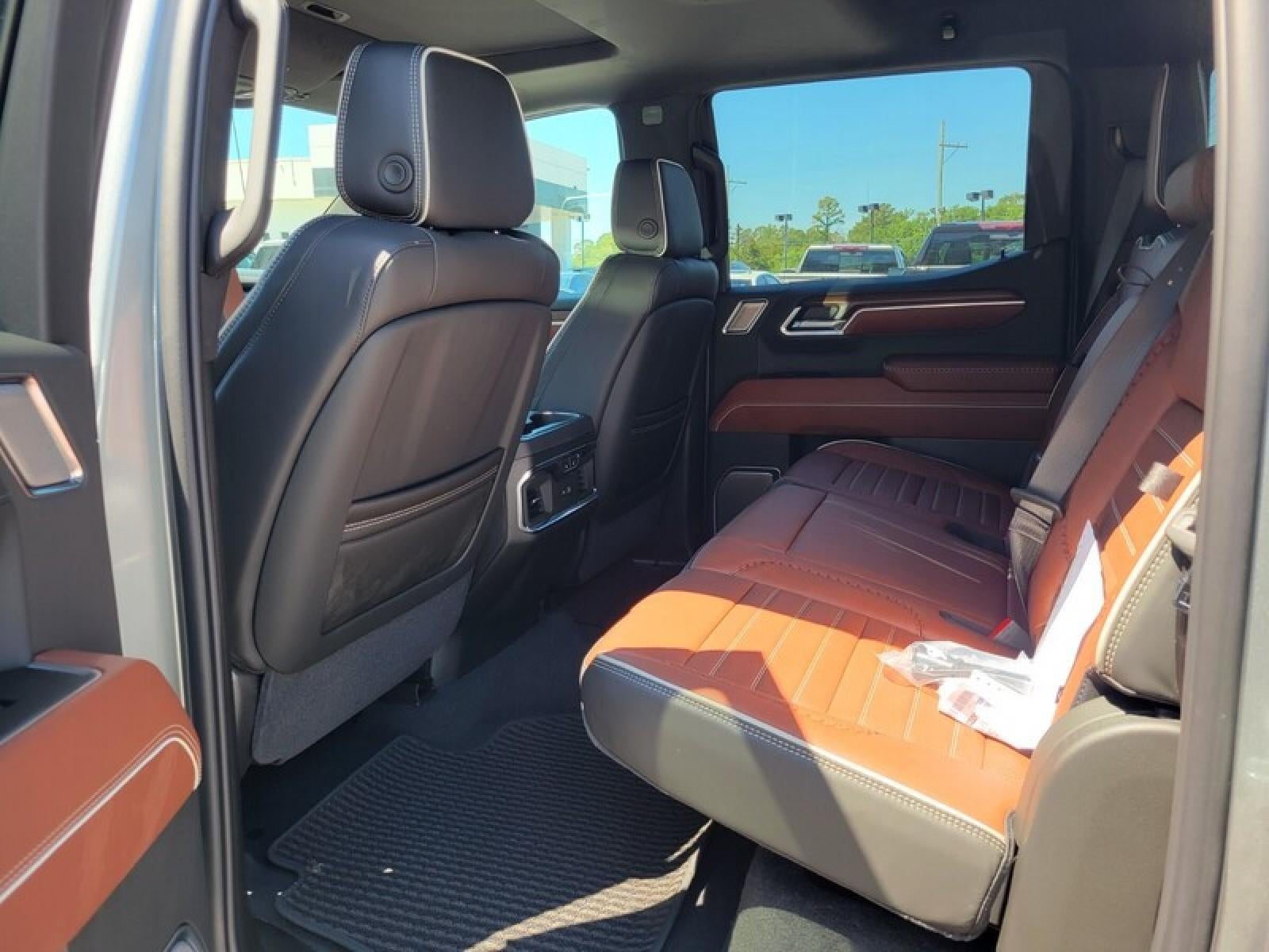 2026 GMC Sierra 1500 Crew Cab Short Box 4-Wheel Drive Denali Ultimate