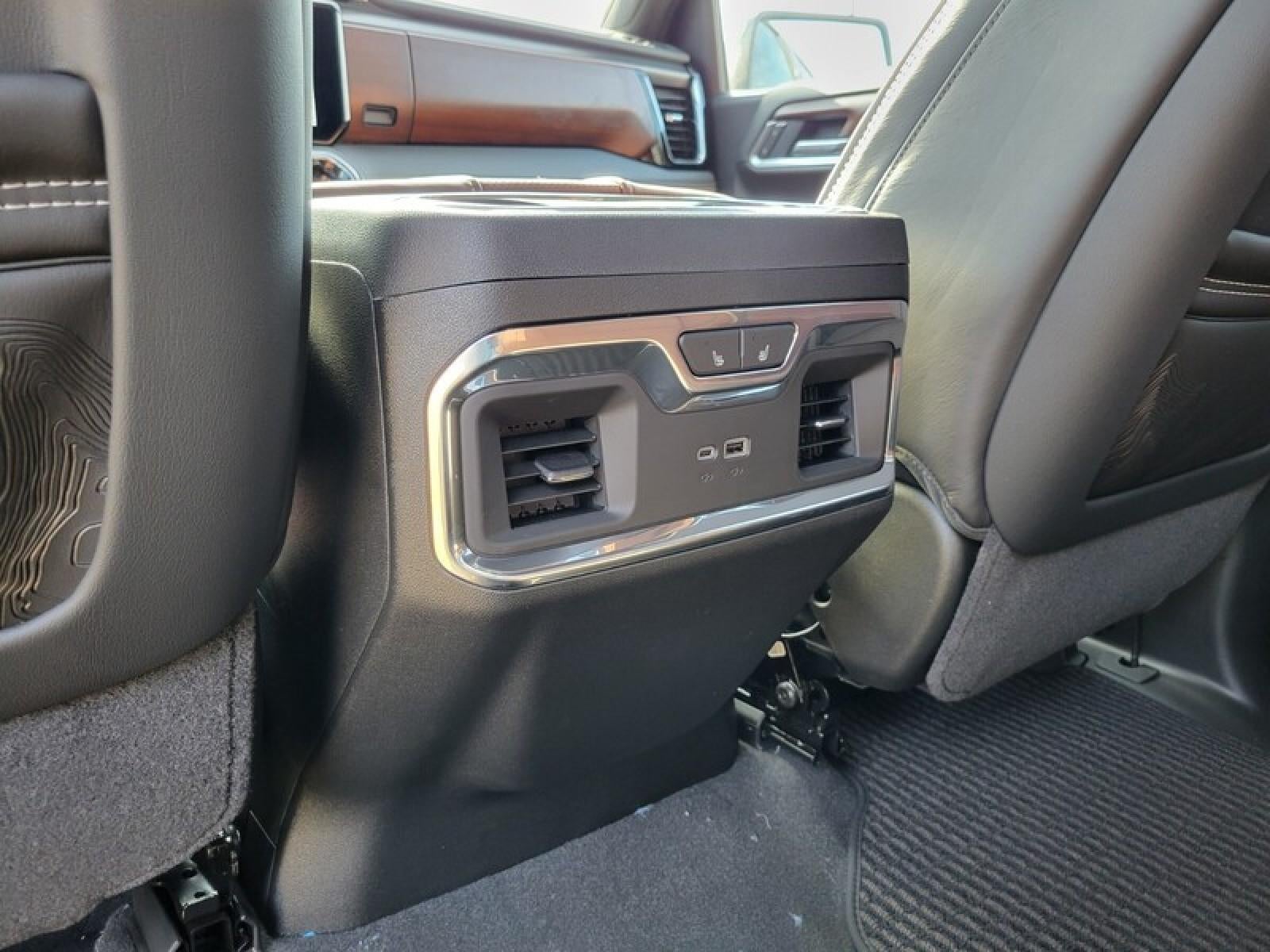 2026 GMC Sierra 1500 Crew Cab Short Box 4-Wheel Drive Denali Ultimate