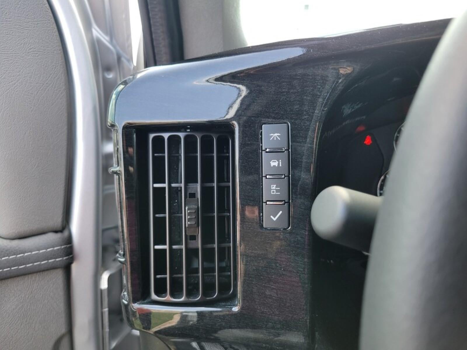 2025 GMC Savana Cargo 2500 2500 Extended Wheelbase Rear-Wheel Drive