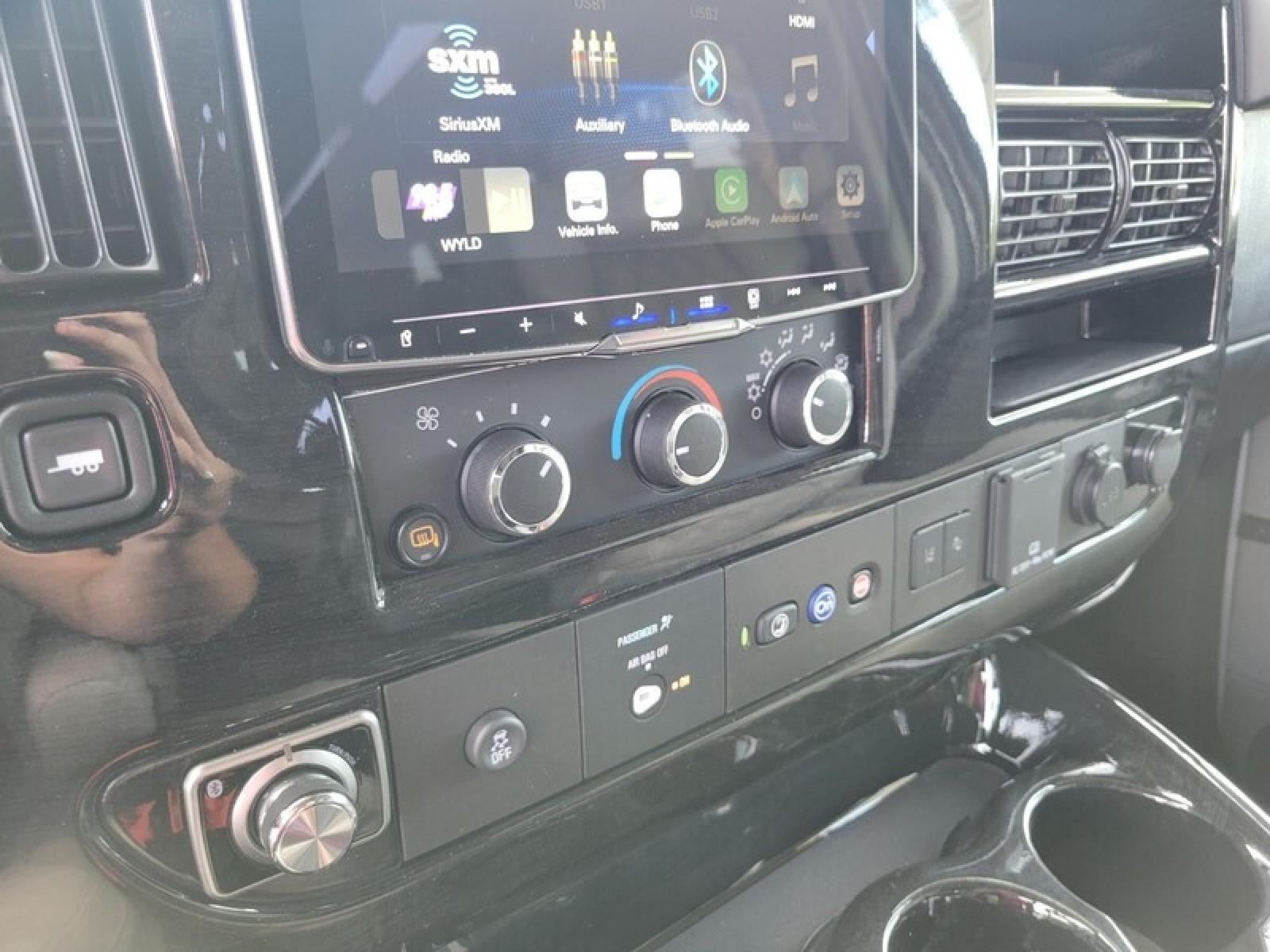 2025 GMC Savana Cargo 2500 2500 Extended Wheelbase Rear-Wheel Drive