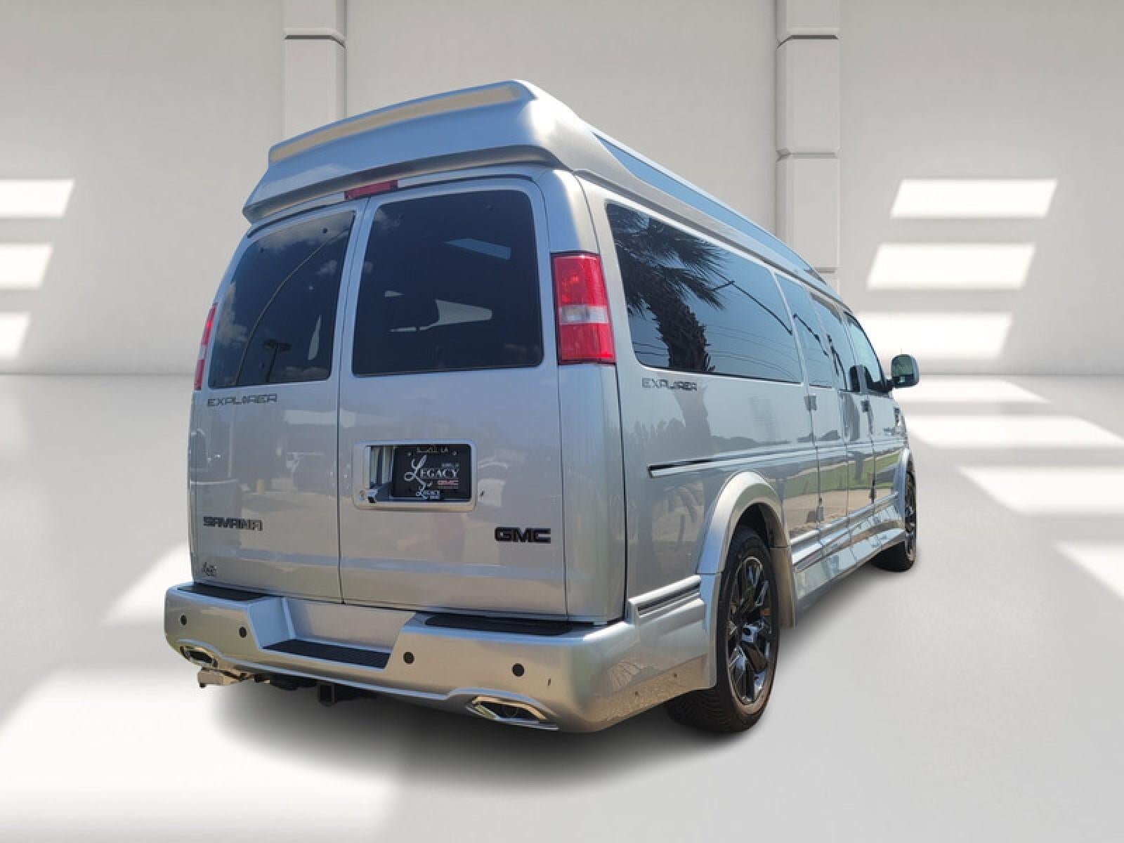 2025 GMC Savana Cargo 2500 2500 Extended Wheelbase Rear-Wheel Drive