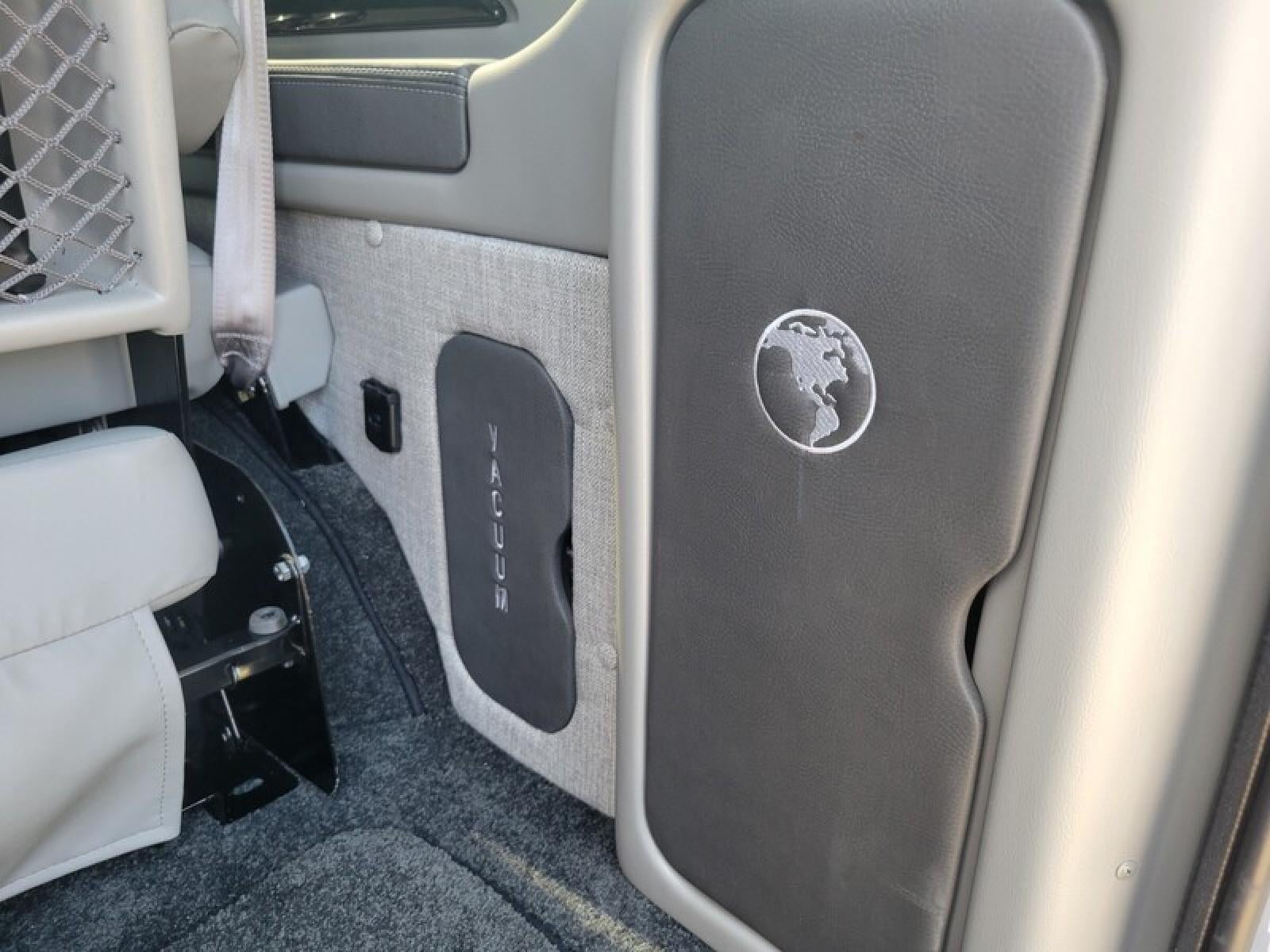 2025 GMC Savana Cargo 2500 2500 Extended Wheelbase Rear-Wheel Drive