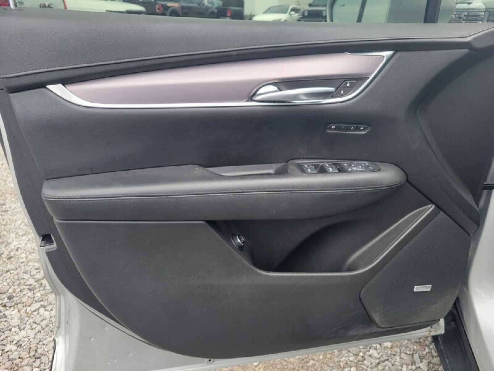 2017 Cadillac XT5 Luxury FWD