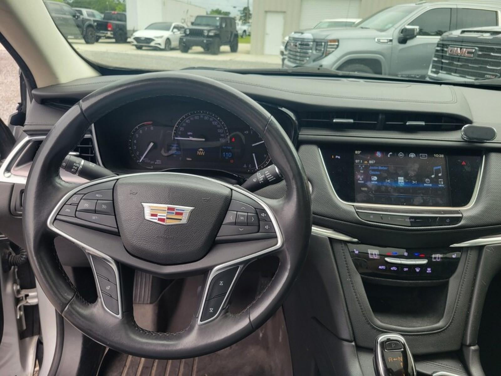 2017 Cadillac XT5 Luxury FWD