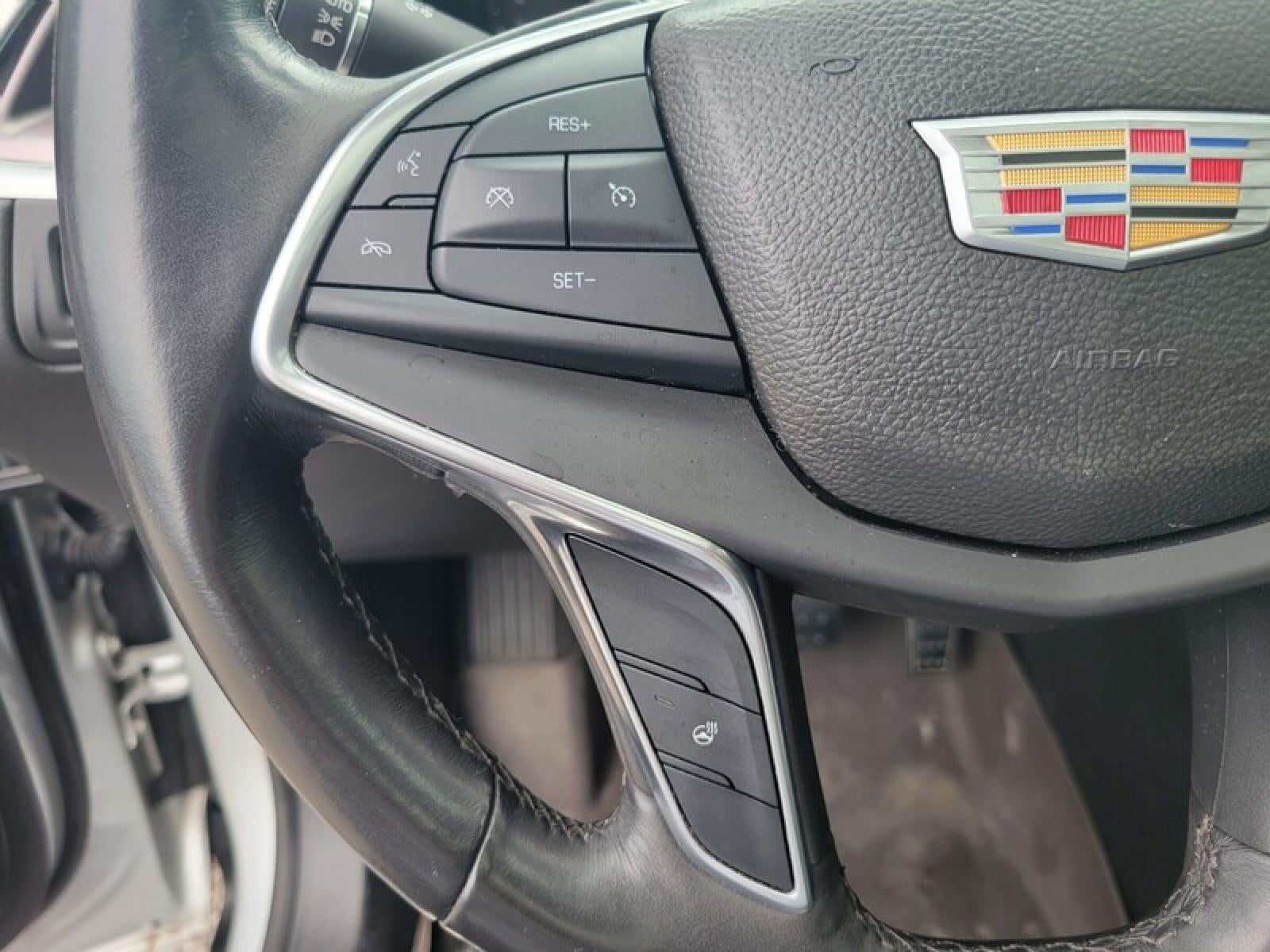 2017 Cadillac XT5 Luxury FWD