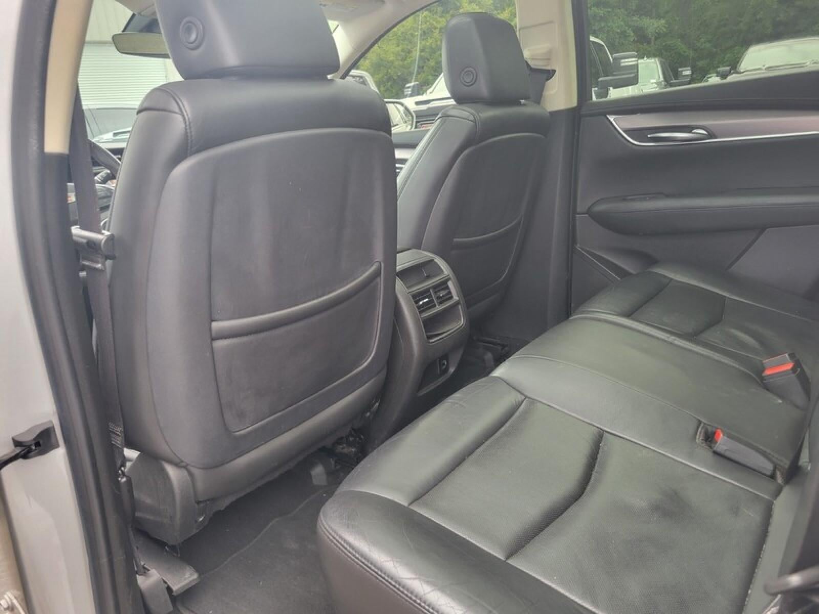 2017 Cadillac XT5 Luxury FWD