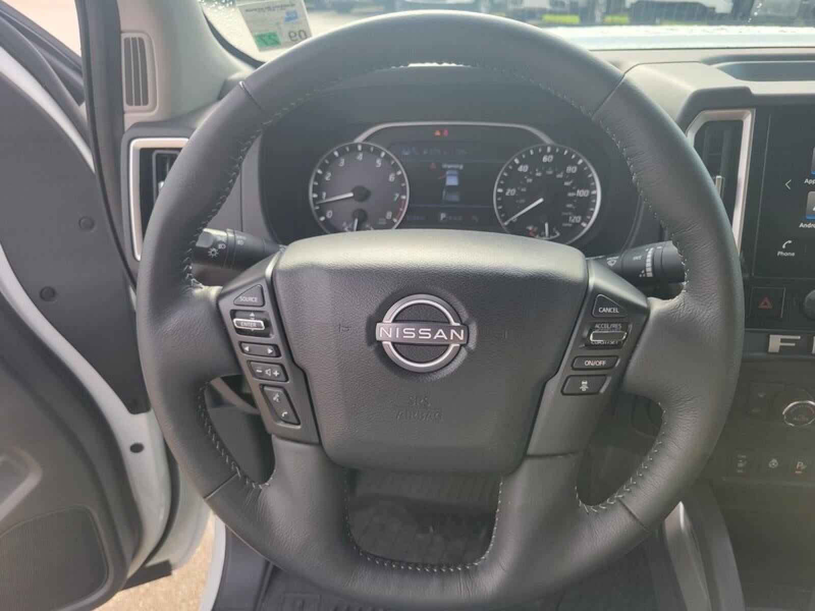 2025 Nissan Frontier SV