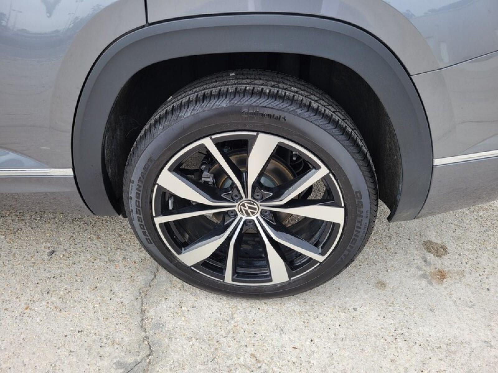 2024 Volkswagen Atlas 2.0T SEL Premium R-Line