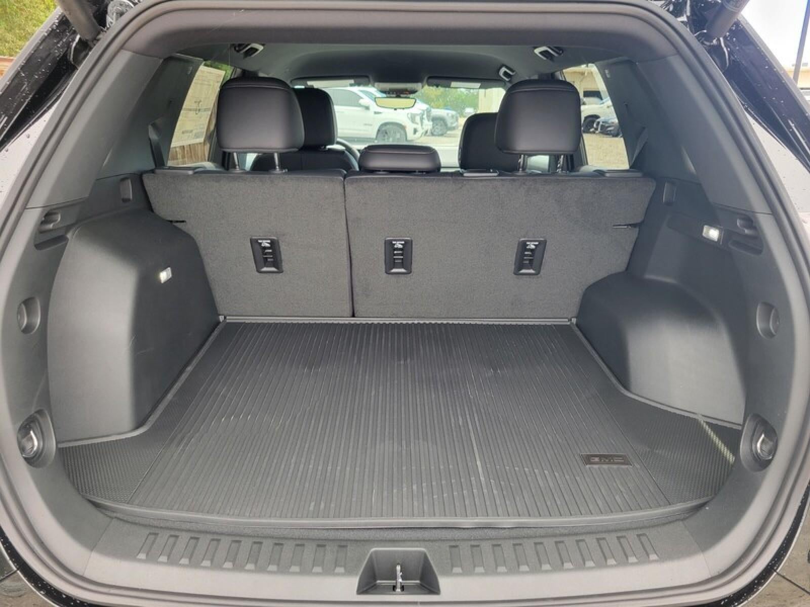2027 GMC Terrain AWD 4dr AT4
