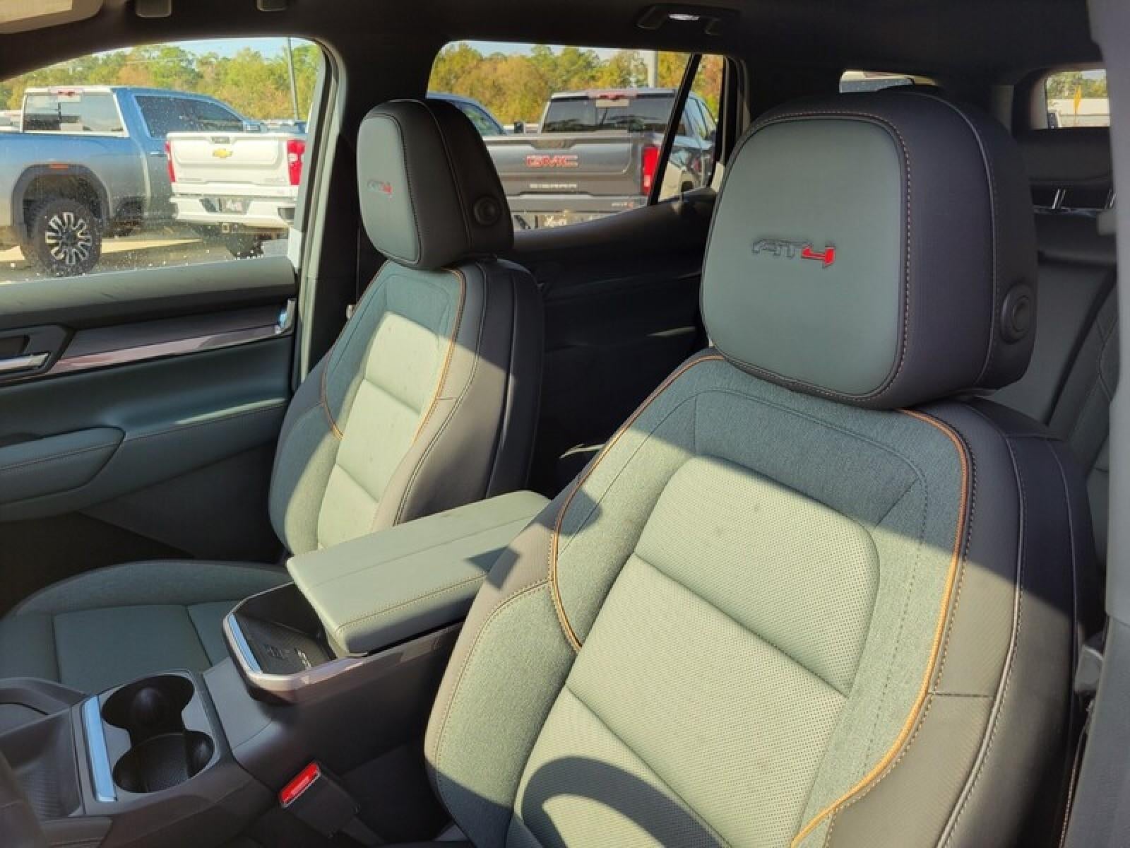 2026 GMC Terrain AWD 4dr AT4