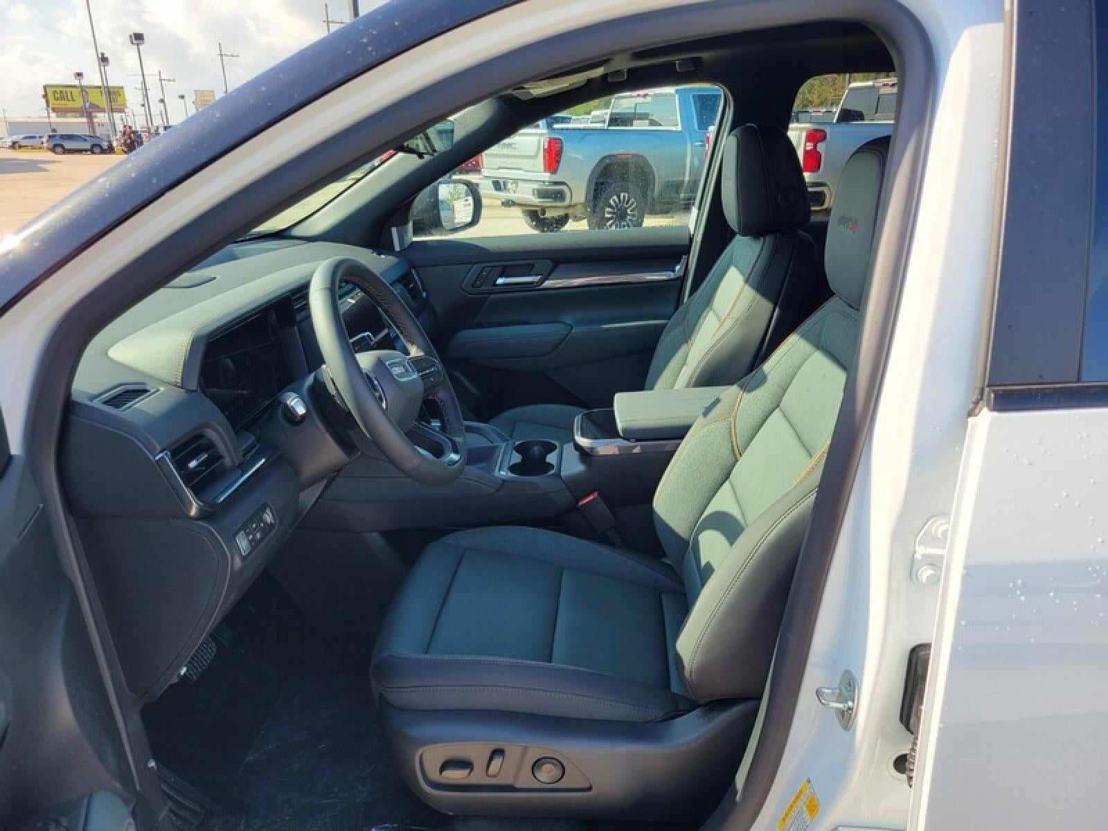 2026 GMC Terrain AWD 4dr AT4