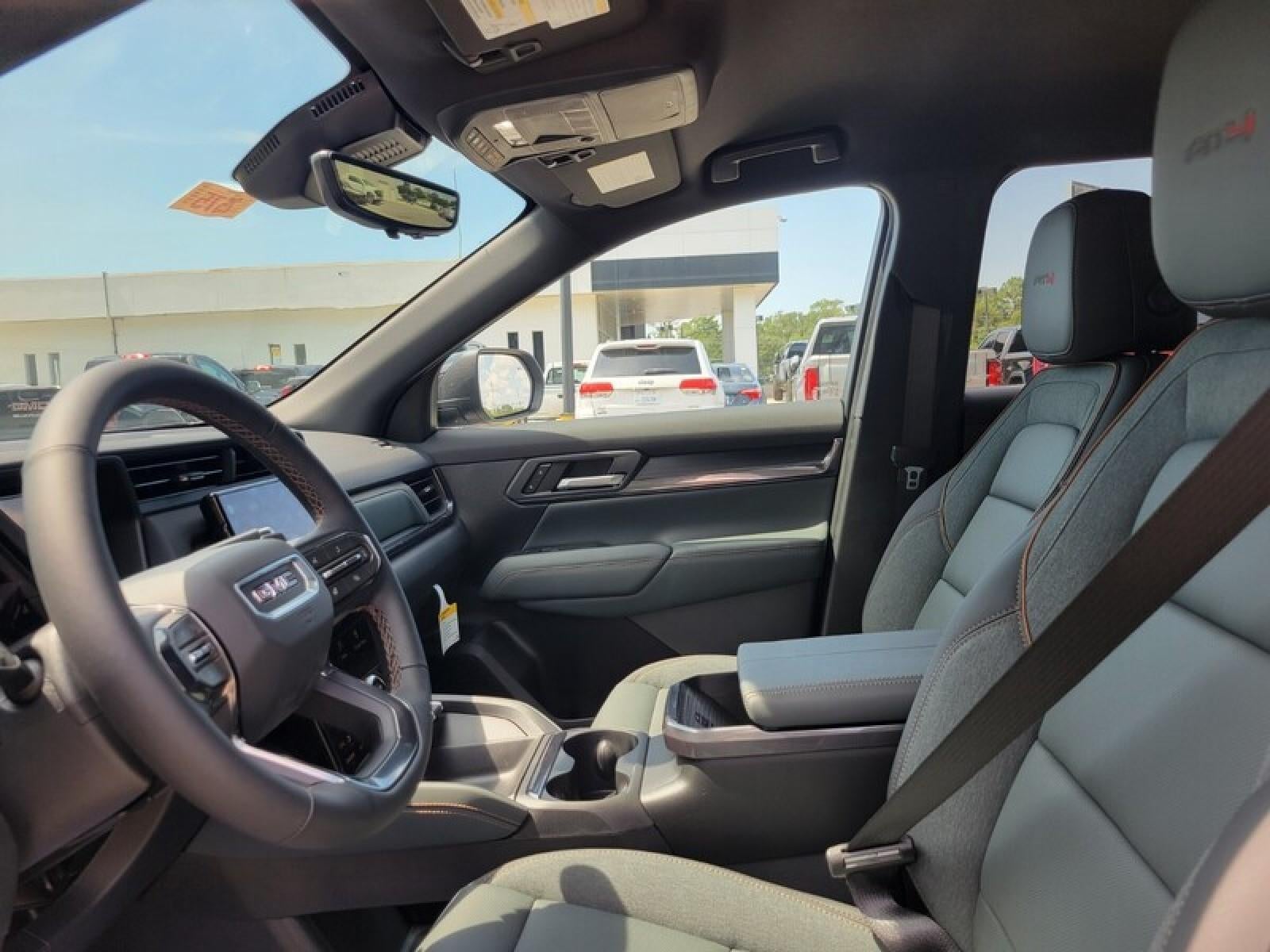 2027 GMC Terrain AWD 4dr AT4